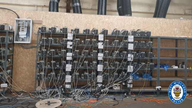 Modern mining farm integrating 3nm chip technology for enhanced efficiency